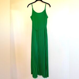 Banana Republic Pleated Maxi Dress, Kelly Green Size 6